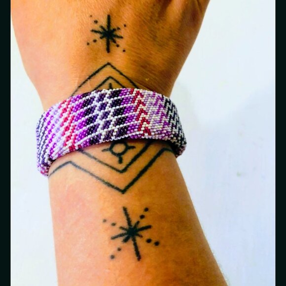 💜💗 Beautiful Purple Peyote Stitch Native Navajo Beaded Cuff Bracelet Jewelry - Picture 5 of 7